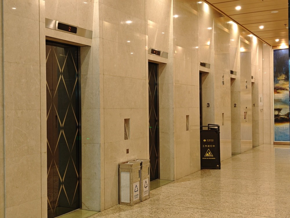 电梯厅1